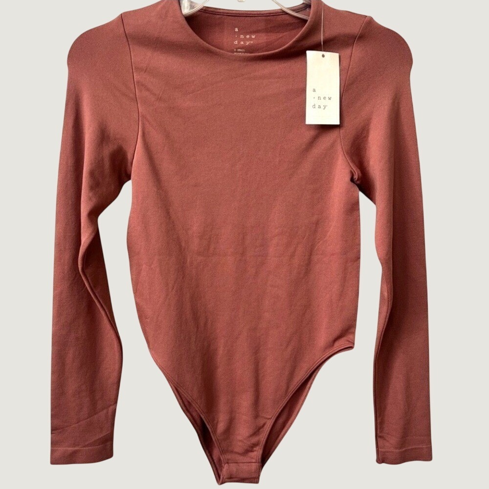 A New Day Long Sleeve Seamless Bodysuit Snap Stretch Womens XS Rust NWT